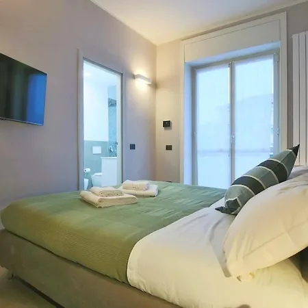 Apartment Wide & Bright 2 Bedroom Flat 50m From M4 Station *